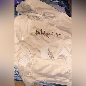 ISO 🚨OF this Billabong sweatshirt it’s 25+ years old📣🚨